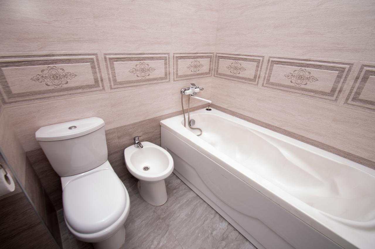 Sea Appart Hotel In The City Center Батуми Экстерьер фото