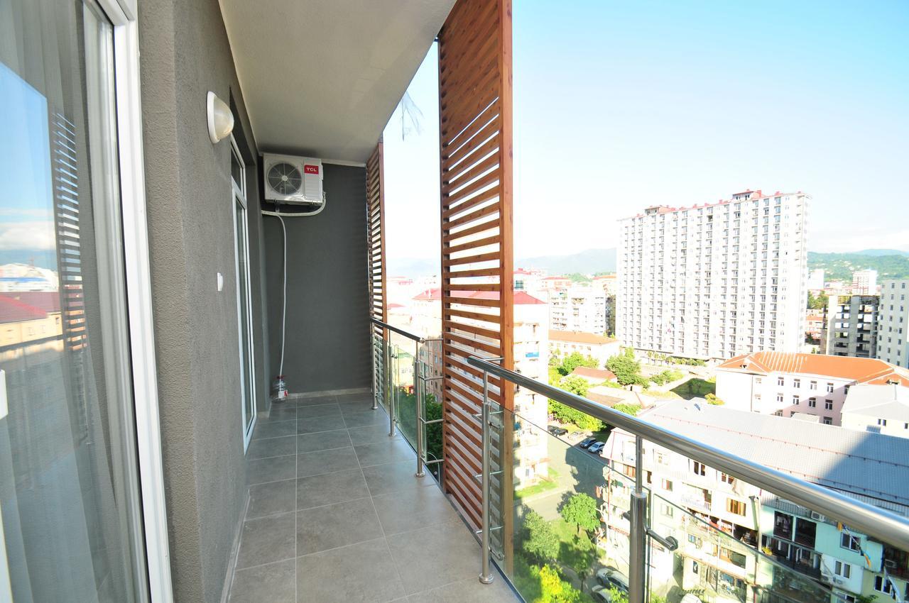 Sea Appart Hotel In The City Center Батуми Экстерьер фото