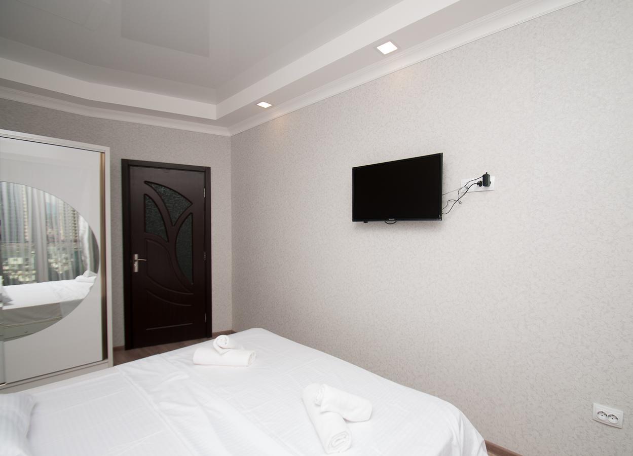 Sea Appart Hotel In The City Center Батуми Экстерьер фото